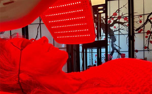 LED Red Light Therapy for treating skin conditions